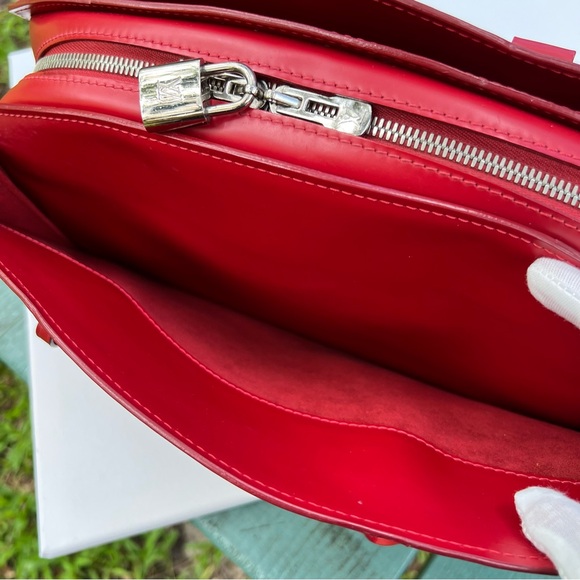 Louis Vuitton Pont Neuf NM Handbag Epi Leather PM Red Authentic - Picture 6 of 16